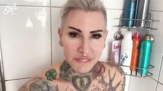 Bathtub filled with piddle!