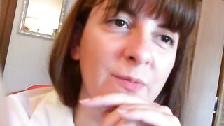 Tua sorella ti insulta sei solo un segaiolo! - Dialoghi In Italiano