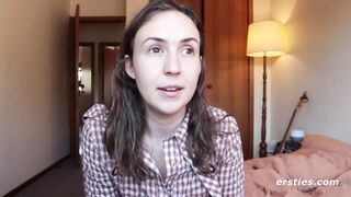 This natural girl is a very raunchy creature