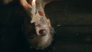 Hot brunette hair squirting as this babe screws herself with a lit candle