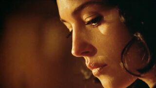 Monica Bellucci in Malena – Hottest Scenes