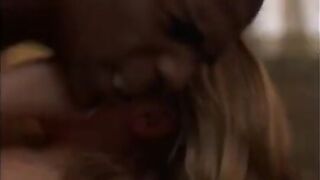 O 2001 Julia Stiles scene