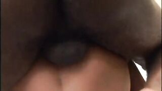 White bitch rides a ebony wang