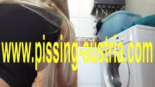 peeing femdom