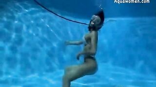 Bit tit bikini gal in scuba