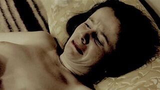 Emily Watson Stripped - Breaking the Waves (1996)