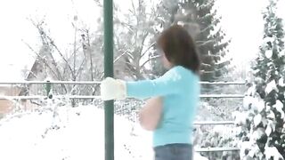 Milena Velba 04