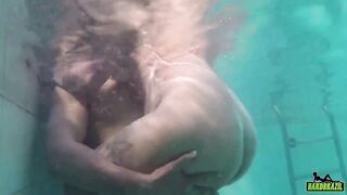 Babi Ventura & Ed Junior In The Pool