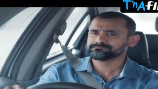 Joanna Robaczewska Bikini Scene in Udan Patolas