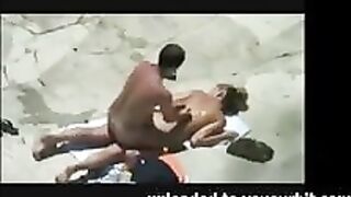 triple beachfuck and suck below the sexy sun