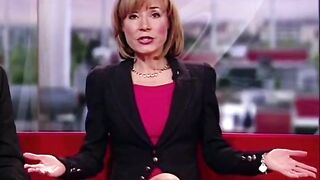 Sian Williams, Hawt Crossing Legs