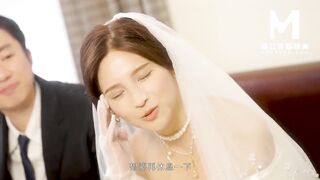 ModelMedia Asia - The promiscuous bride who had an affair during the time that wearing her wedding suit