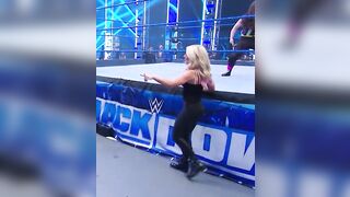 WWE - Alexa Bliss and Nikki Cross