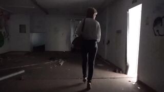 INXESSE RADICAL ENGLANDS mother I'd like to fuck IS WALKING AROUND A WAREHOUSE UNDRESSED IN HEELS!