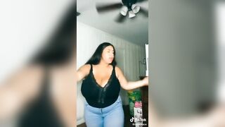 Tik Tok Female: Sweetheart with MASSIVE bazookas!