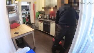 PLUMBER ADVENTURE Pt 1. Casalinga mother I'd like to fuck vuole il cazzo dell'idraulico.