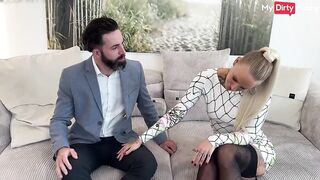 German amateur Lara Cumkitten closed a deal with the insurance broker by banging him - MyDirtyHobby