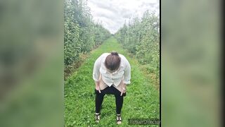 German urinate wench Saskialove likes to void urine outdoors, and squeeze out her juicy juice