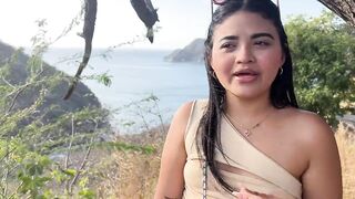 Gorgeous tourist cheats on her spouse with a stranger for cash