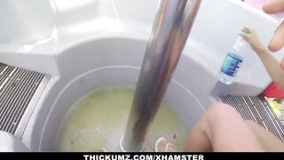 Thickumz - Thick Playgirl Maria Jade Rides A Large Rod