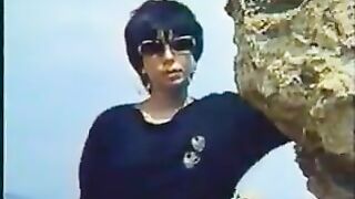 Greek Porn'70-'80 (To Mikrofwno tis ALIKHS-Katerina Spathi) 1-Gr2