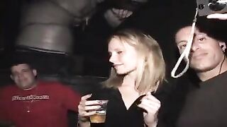 LESBIANAS EN LA DISCO