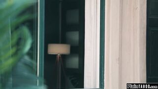 Oriental Lulu Chu can not make no doubt of her old teacher moved in next to her.That babe disrobes stripped ifo the window and leaves a key for him.Will this chab come in to screw her?