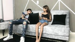 How priceless it's to screw a dick in the centre of the expecting room. FULL STORY