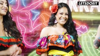 Hawt Group Sex Fiesta With Hot Women - LETSDOEIT