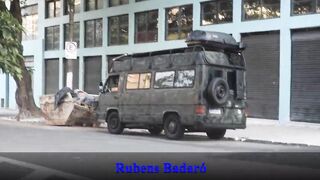 O negão arrombou a bucetinha da vovó no motor home nas ruas de São Paulo (EPISODE INÉDITO SEM CORTES)