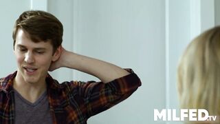 Cheating mother I'd like to fuck Seduces the Youthful Delivery Male - MILFED