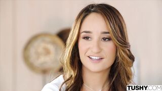 TUSHY Nasty College Beauty Isabella Good Gapes Wide For Her Coach