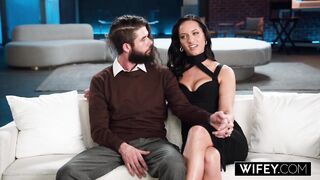 WIFEY BBC Eager Hotwife Alyx Urie Likes To Put On A Show For Hubby