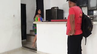 Favourable pizza delivery stud. Large-assed Colombian gets her twat drilled hard by the slim old delivery dude.