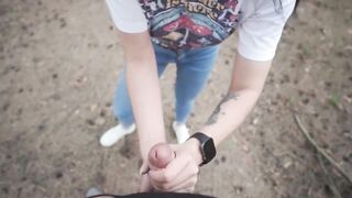 I Flashed My Dick To A Lonely Hotty In The Forest And That babe Helped Me Cum