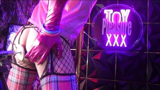 Toypleasurexxx - Sissy pink and serf red anal