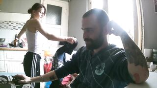 1 heure de jeu devant la webcam ! Pipe, baise, double pénétration & petit bonus à la fin !