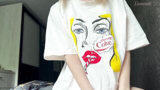 The stepsister didn't manage to get off the jock in time and got cum in her snatch