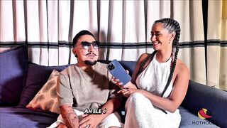 uma entrevista que terminou em muito sexo com a reporter e ela chamou suas assistentes para transar