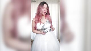 Your Hungry Fresh Gold-Digging Bride