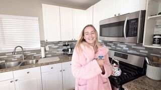 Cumming in my Step Sis previous to family dinner