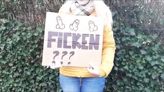 Studentin fragt einen Fremden ob er sie Ficken will