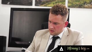 Stacked mother I'd like to fuck Screws Her Hung Psychologist