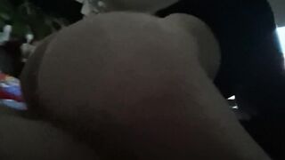 Corpulent butt bounces on large shlong