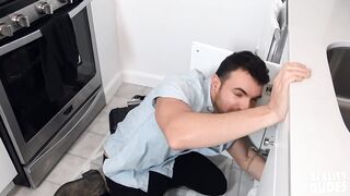REALITY MEN - Plumber Ian Greene Gives Me A Fine View Of His Booty Then Lets Me Bang Him For Money
