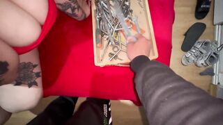 The neighbour eats my pussy