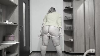 Fisting I bang my curly twat hard to climax with a rubber hand.