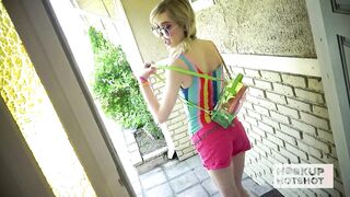 Babe Mackenzie Moss Gives Some Raw Love To A Coarse Wang!