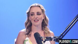 Australian mother I'd like to fuck blond shows us how that babe masturbates and orgasms