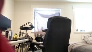 Catching my str8 roommate after the gym